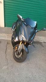 Yamaha TMAX 2018 – 18.900 km – Gomme nuove