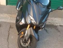 Yamaha TMAX 2018 – 18.900 km – Gomme nuove