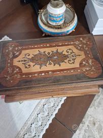 Cofanetto Portagioie  legno intarsiato anni 50