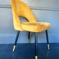 Set 4 sedie imbottite rivestite in velluto ocra