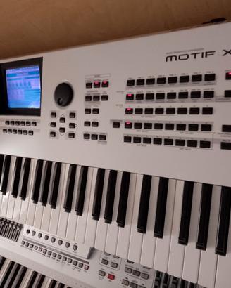 Yamaha Motif xf6 White 40 the Anniversary Bundle 