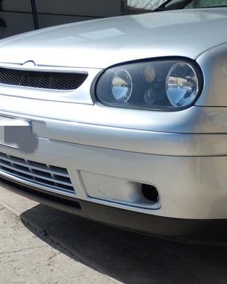 griglie laterali paraurti anteriore golf 4