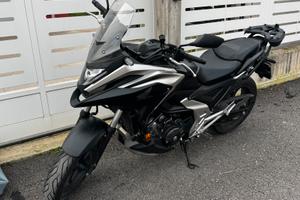 Honda NC750x cambio manuale