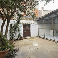 Indipendente con cortile ristrutturata nel 2025