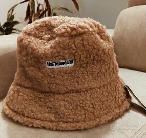 Cappello a secchiello donna 