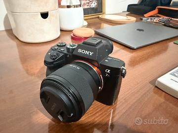 Sony a7rIII +sony 50mm fe 1.8 + flash godox tt350