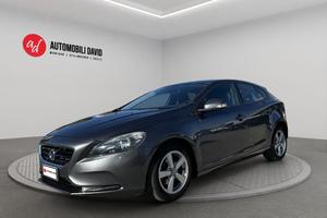 VOLVO V40 D2 1.6 Momentum