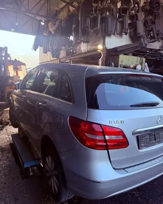 MERCEDES CLASSE B RICAMBI USATI