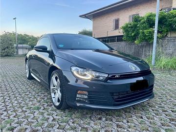 Volkswagen Scirocco R 2.0TDI 184cv