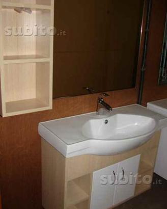 Mobile bagno a sospensione