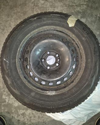 4 antineve NOKIAN WR215/65/16+cerchi jeep renegade