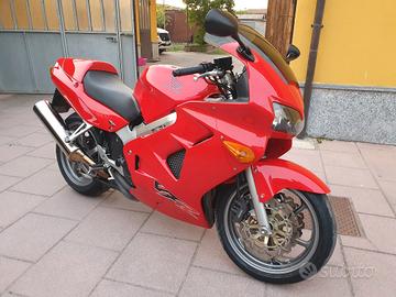 vfr 800