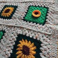 Copertina girasoli  ad uncinetto