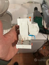 Salvavita bticino G24AC32