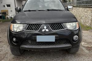 Mitsubishi l200 del 2006