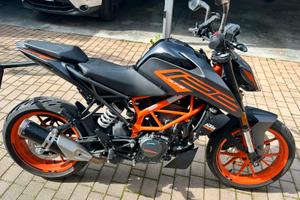 Moto KTM Duke 125