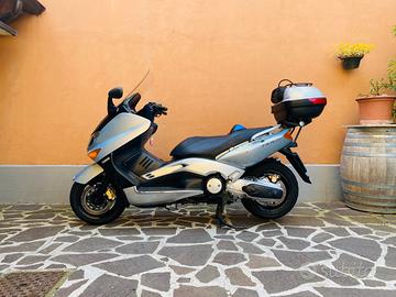 Yamaha T Max - 2002
