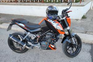 KTM Duke 125 2017 7000 km originali
