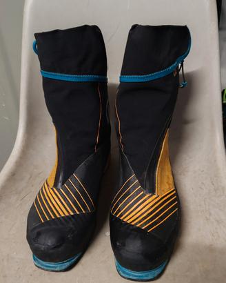 scarpone PHANTON TECH della "Scarpa" nr. 42,5