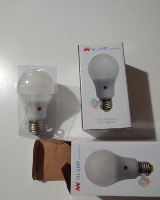 Lotto 2 Lampadine LED E27 11W con Sensore 