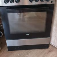 Beko Cucina a Gas 4 Fuochi Forno Elettrico