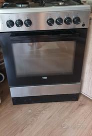 Beko Cucina a Gas 4 Fuochi Forno Elettrico