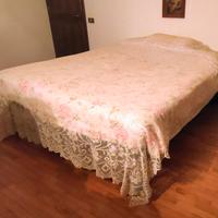 Copriletto matrimoniale antico a Filet Modano.1950