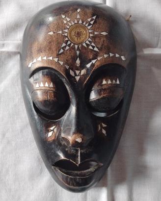 maschera etnica