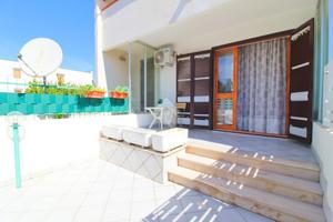 VILLA A SCHIERA A CAMPOMARINO