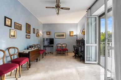 Appartamento di 100 m² con 3 locali a Milano