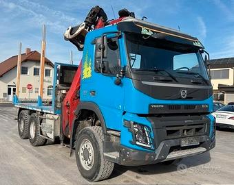 Volvo fmx500 6x6 legname gru retro cabina