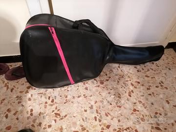 chitarra acustica classica 