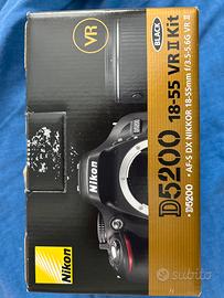 Macchina fotografica reflex nikon D5200