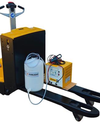 Transpallet elettrico batteria 1600 kg CAT