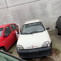 Ricambi Fiat 600 - Vari veicoli per ricambi