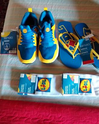 scarpe e infradito 