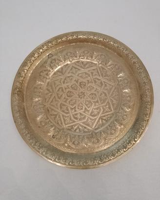 vassoio orientale decorato in ottone