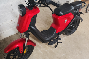 Niu qui gt pro 75km autonomia