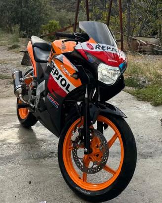 Honda cbr 125r