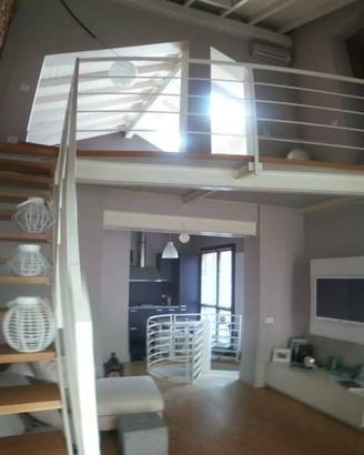 Palazzo / Stabile di 170 m² con 3 locali a Oleggio
