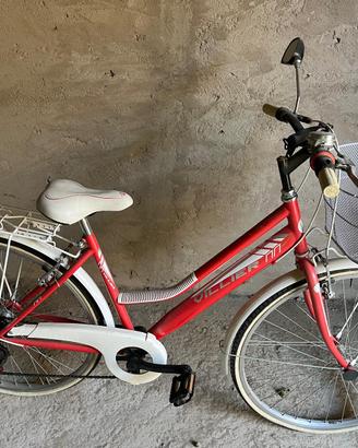 Bicicletta come nuova, completa di accessori