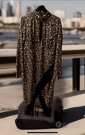 Abito particolare con frange, fantasia