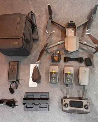 DJI Mavic 2 Pro Fly More Combo e Smart Controller
