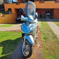 SCOOTER HONDA SH300