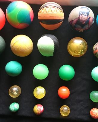 Giocattoli giochi palline rimbalzanti e non