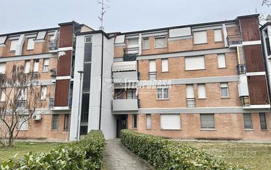 Appartamento ristrutturato immerso nel verde con d