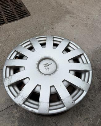 4 cerchi in ferro da 15” + set copricerchi