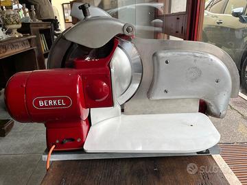 Affettatrice Berkel mod. 114 rossa funzionante