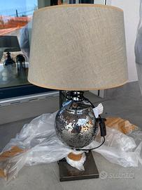 Lampada da tavolo