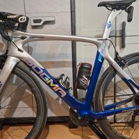 Pinarello F10 rim + vari regali 